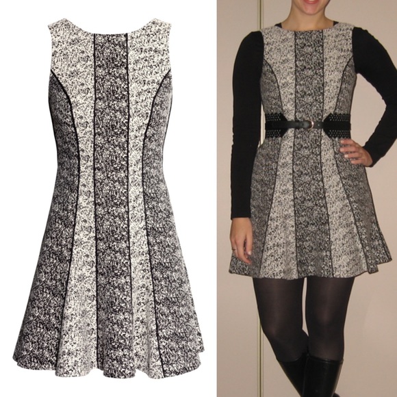 Two-toned knit dress - Picture 5 of 5